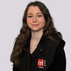 Emma G. · Chargée de marketing et communication